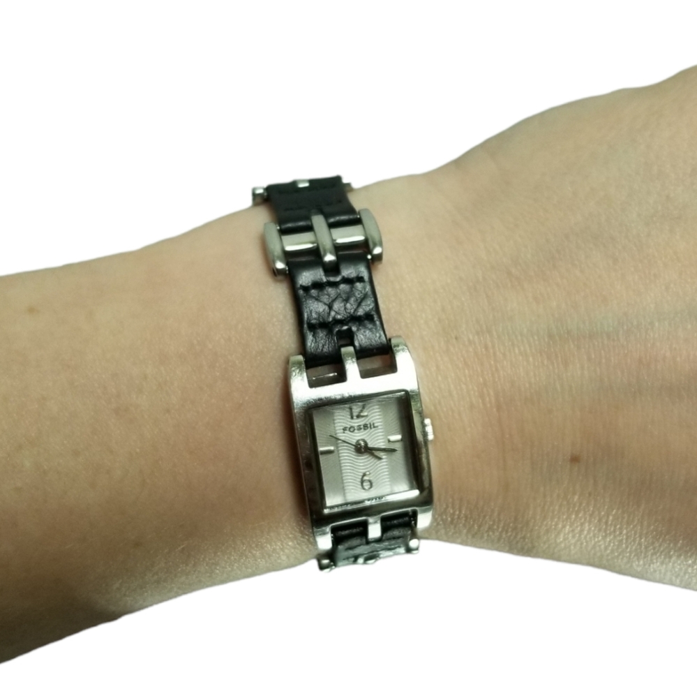 ⭐️4x for $20 Fossil ES2105 Watch Adjustable Leather Stainless Steel Band